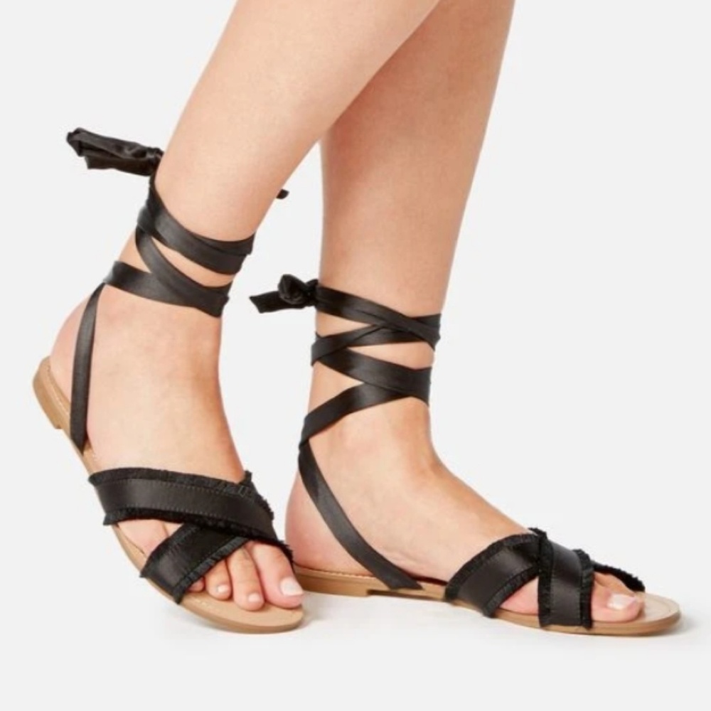 Ribbon Tie Sandals